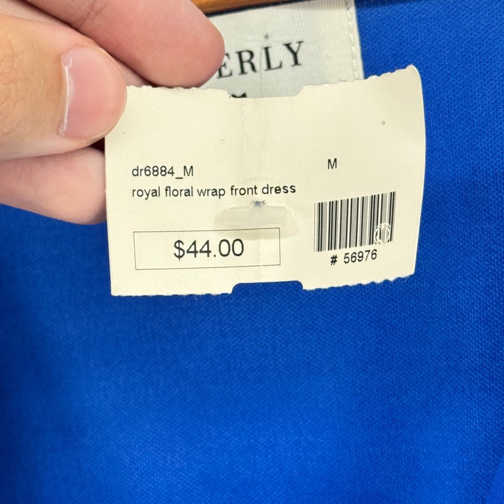 Everly Royal Floral Wrap Front Dress Blue Chiffon Sleeveless Mini Size Medium - Picture 4 of 5